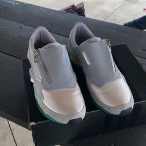 MENS ADDIDAS /RAF SIMONS GYM SHOES